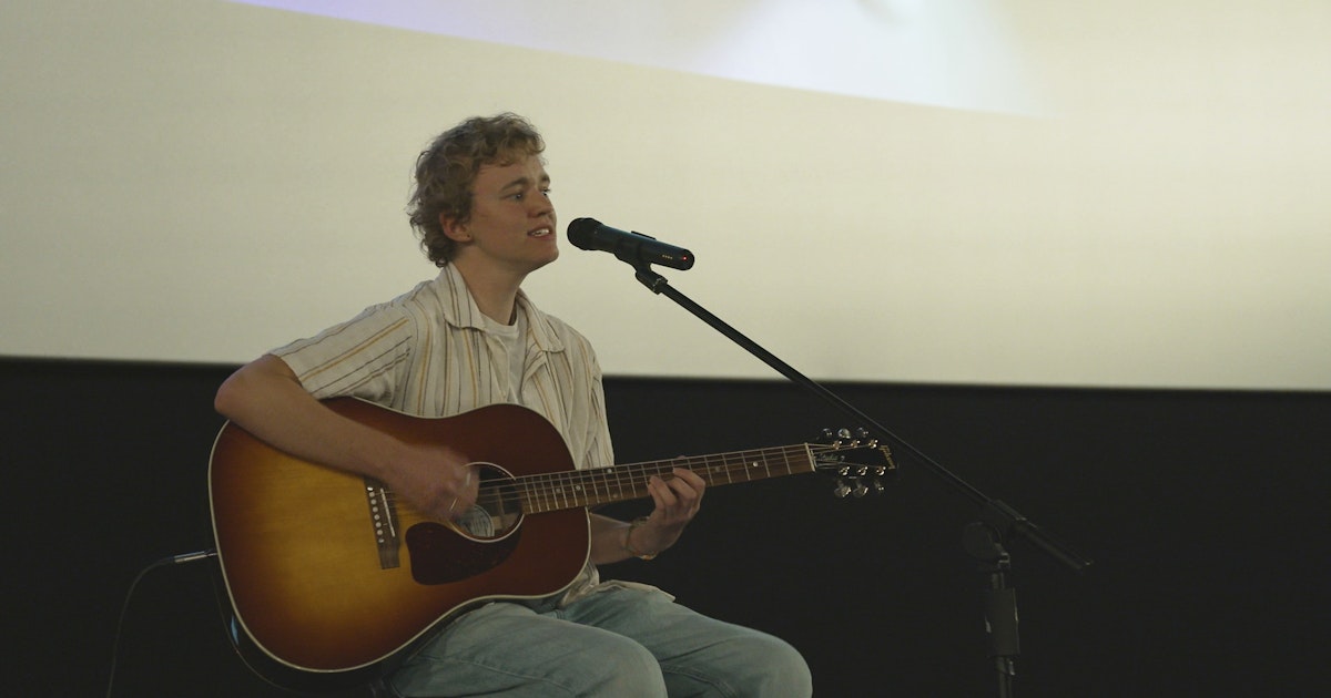Watch Seven Sharp Play It Strange musicians make television history | TVNZ+